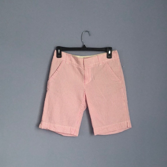 ⭕️ PRICE FIRM Vintage Lilly Pulitzer Size 0 Pink/White Seersucker Bermuda Shorts - Picture 1 of 5